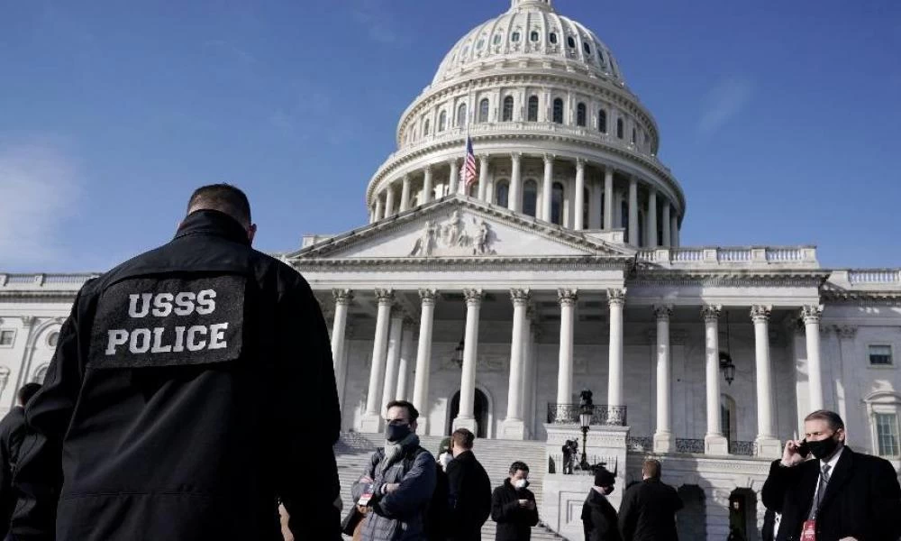 Καπιτώλιο: Το FBI επικήρυξε τον άνδρα που έβαλε βόμβες